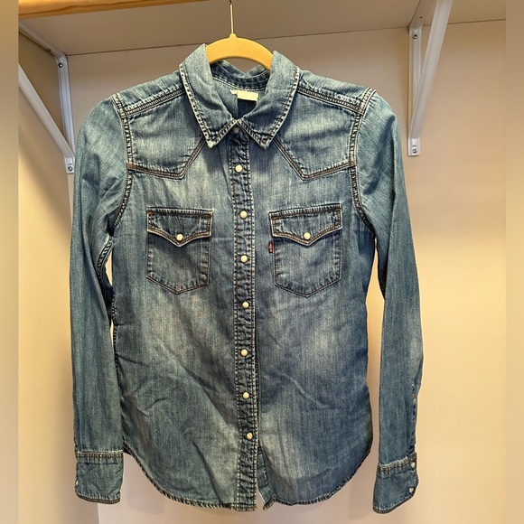 Levi’s western denim trucker shirt with snap buttons - Picture 2 of 7